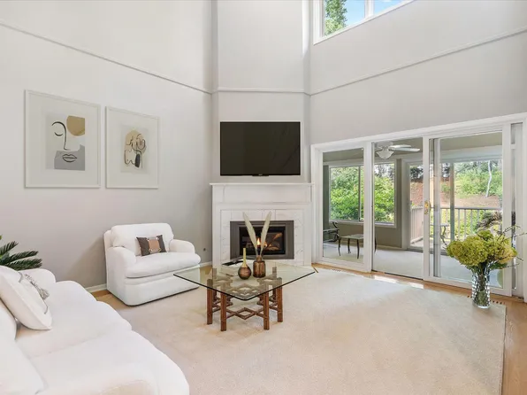 5555 W 70th St, Minneapolis, MN 55439