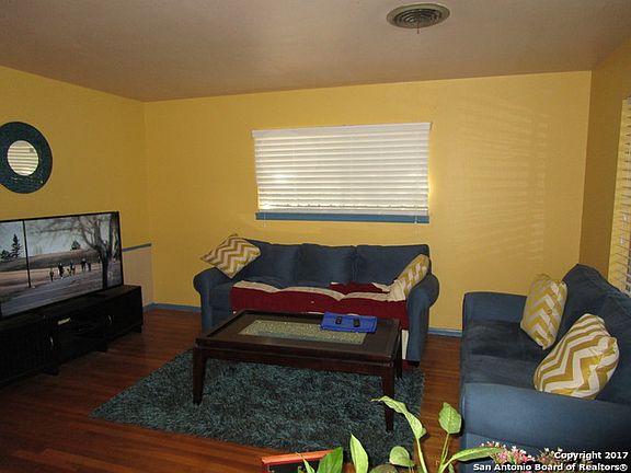 5th image of 350 Walton Ave