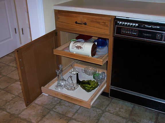 Pull out shelves 
