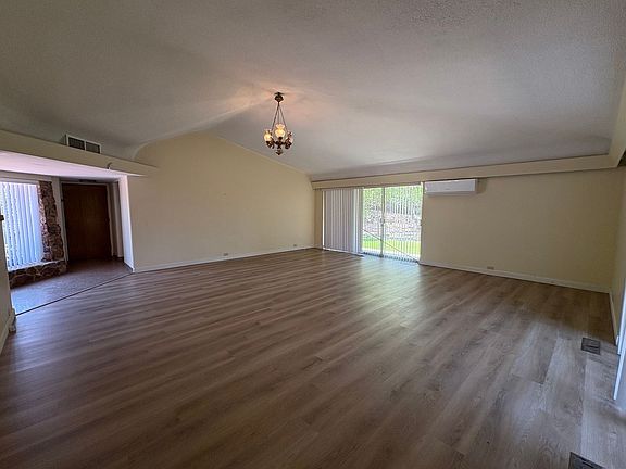 2nd image of 4571 Twain Ave