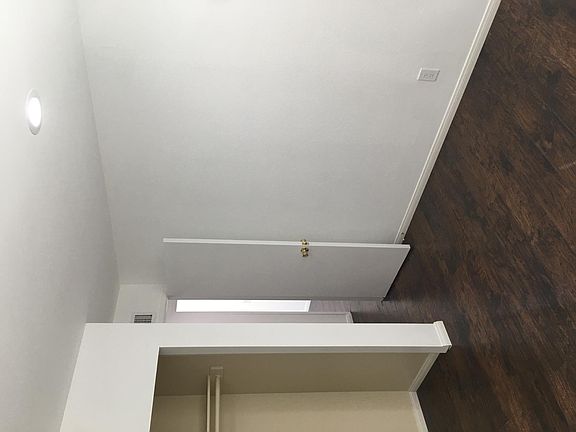 2nd image of 2300 Shady Hills Dr
