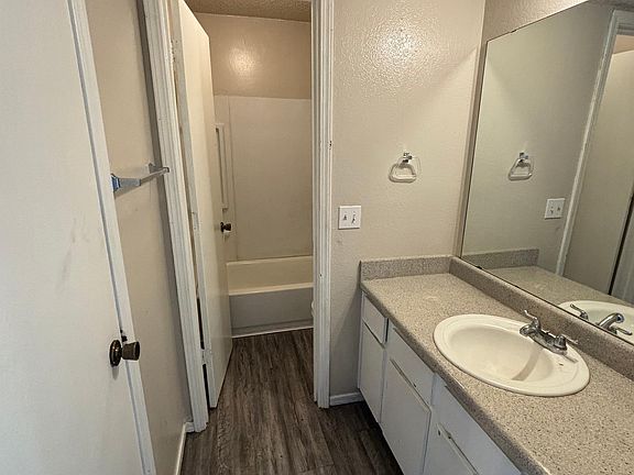 4th image of 3509 N Nesbitt Ave #11206823