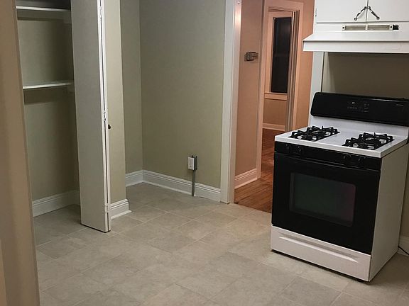 fridge and stove provided