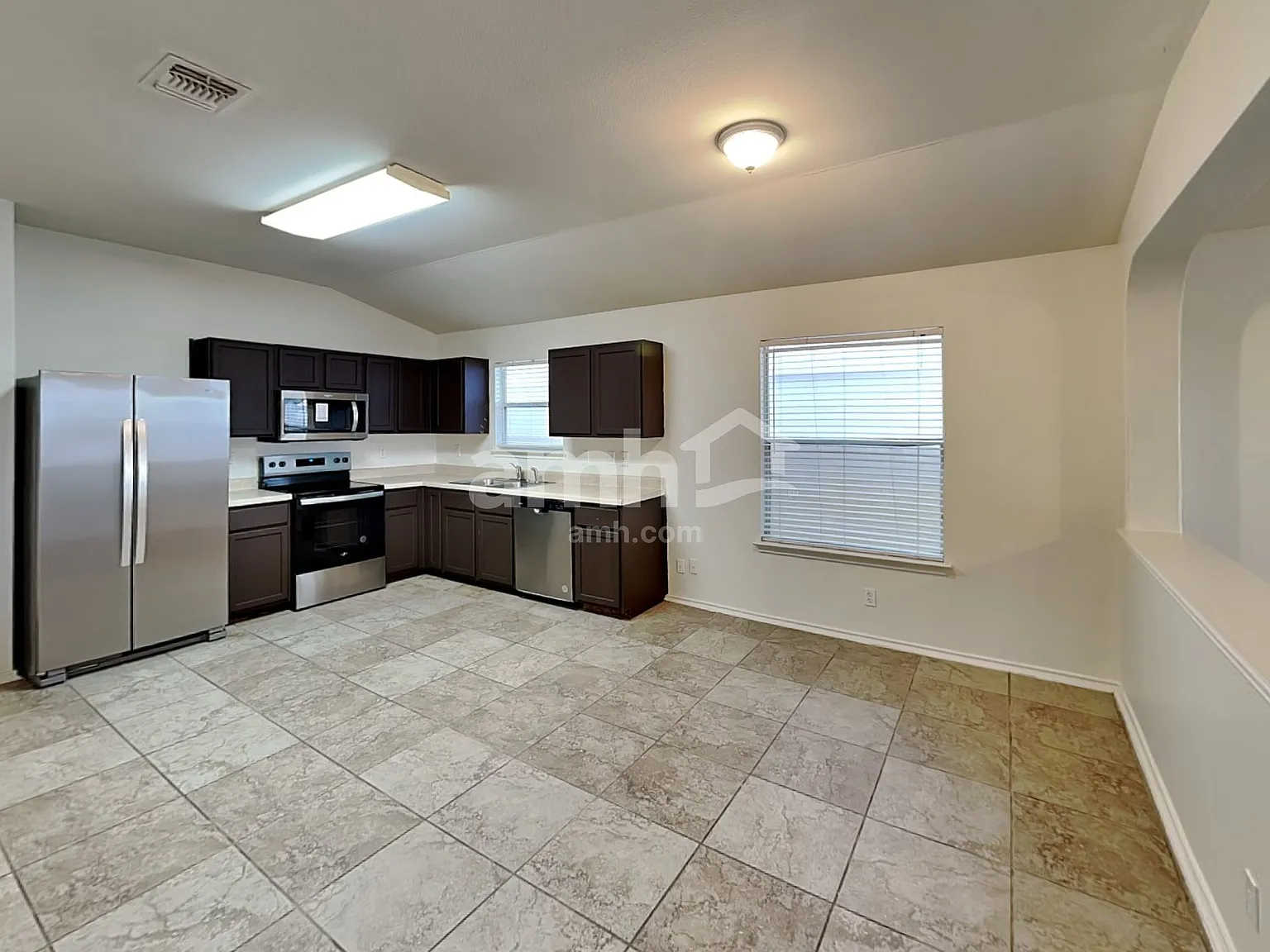 3 bed, 2.0 bath, 1653 sqft, $1,695 — Photo 4