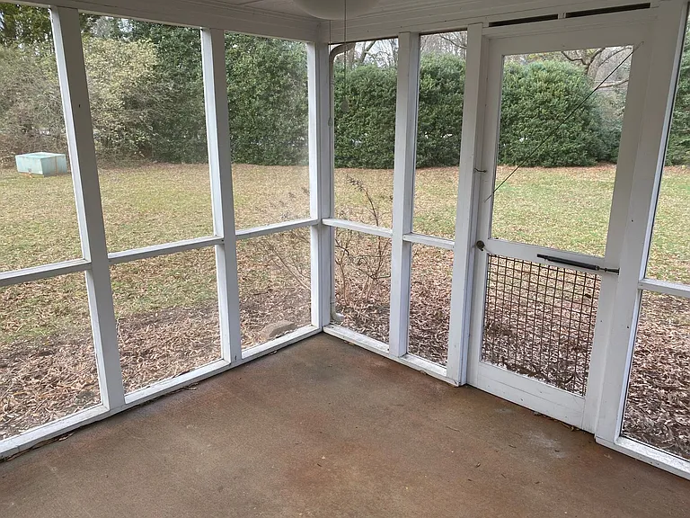 8743 Fox Chase Ln — Photo 20