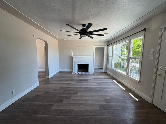 5th image of 2351 Ridge Rd
