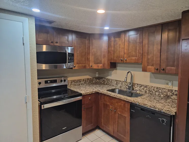 4166 Inverrary Dr #403 — Photo 8
