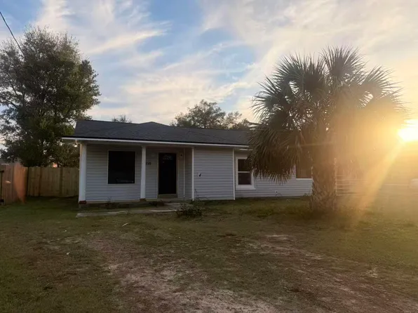 3235 Fairmont St, Pensacola, FL 32505
