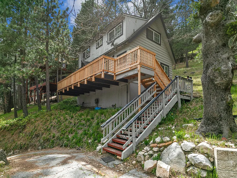 332 S Fairway Dr