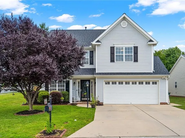 10 Limestone Ct, Gibsonville, NC 27249