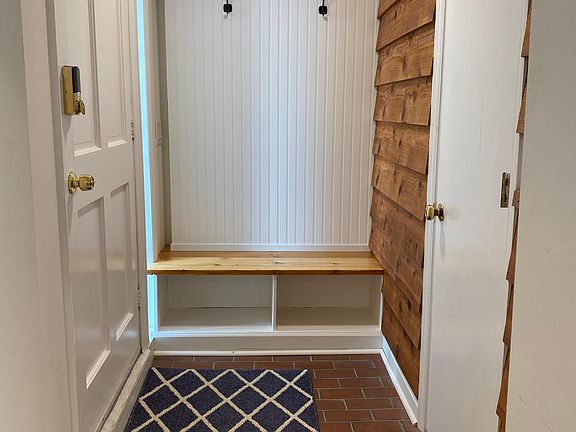 2nd image of 2675 Acorn Ave NE