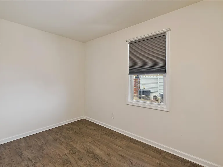 7611 Poplar Rd — Photo 8