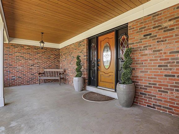 2nd image of 10546 Hanford Dr