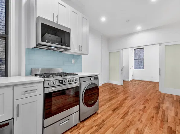 34 E 4th St APT 4RE, New York, NY 10003