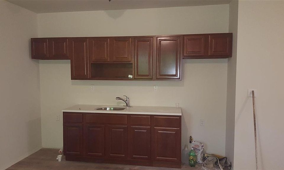 2nd image of 92 Newport St #1