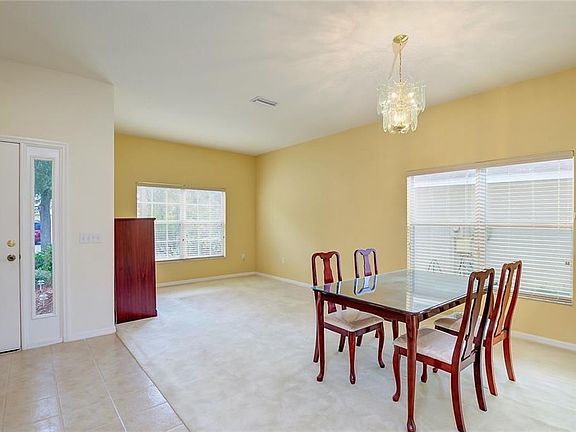 3rd image of 9418 Cypress Harbor Dr