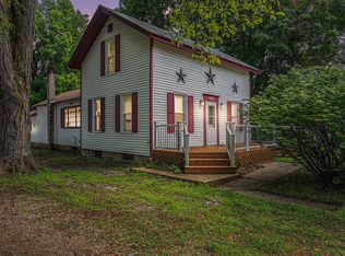 909 Millard St, Three Rivers, MI 49093