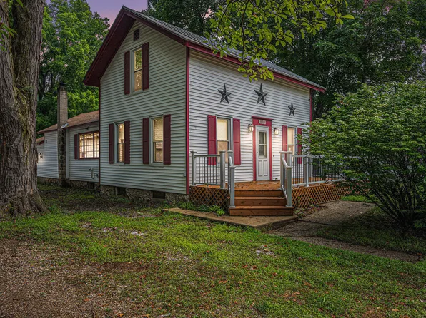 909 Millard St, Three Rivers, MI 49093