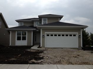 1N649 Fisher Ln, Winfield, IL 60190