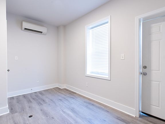 4th image of 655 E Wishart St #1STFF
