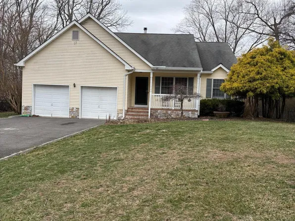 536 Deer Creek Court, Jackson, NJ 08527