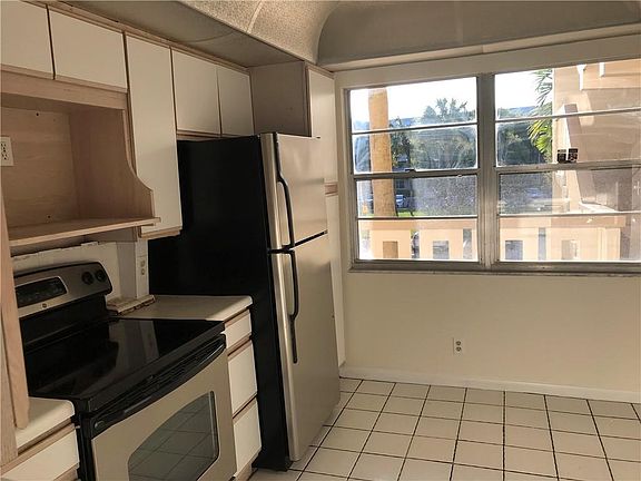 2nd image of 2504 Antigua Ter APT N2