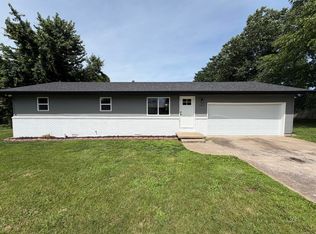 125 Grand Prairie Dr, Willard, MO 65781