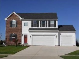 145 Prince Rd SW, Pataskala, OH 43062