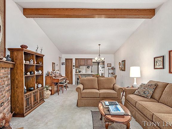 4th image of 2213 Edington Dr SE #120
