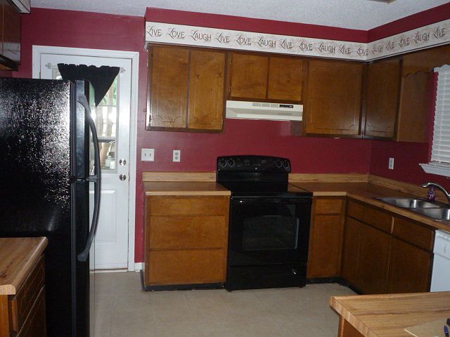 2nd image of 5600 33rd St NW