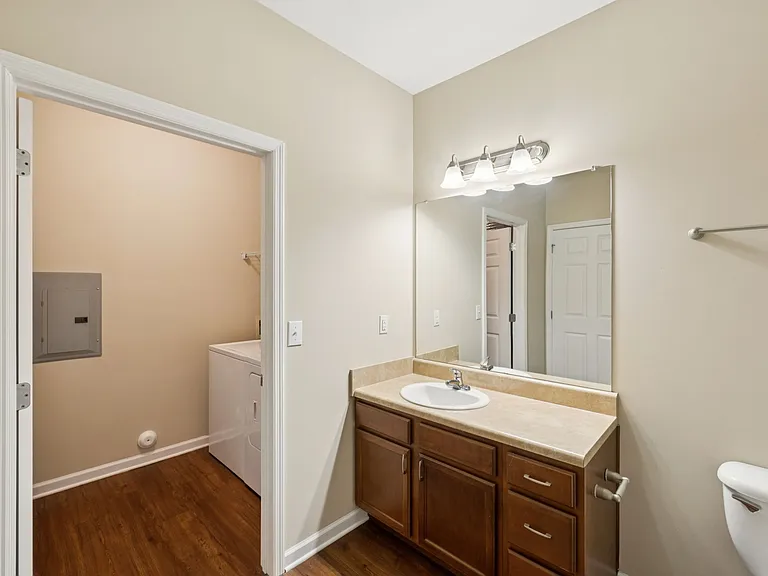 The Evergreen - 2 Bed / 1 Bath - 1,089-1,105 Sq.Ft.