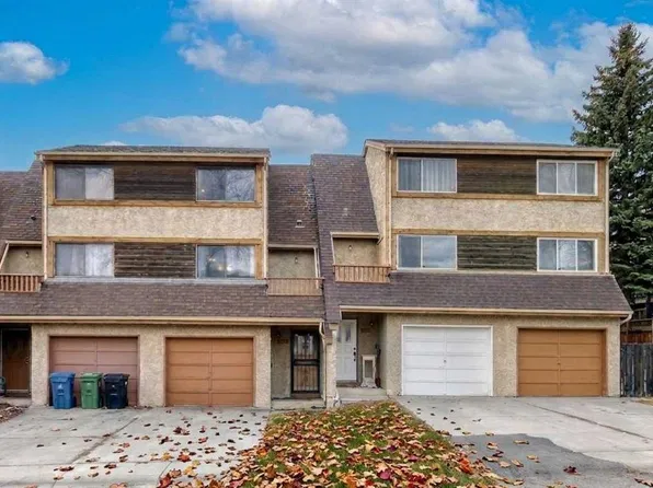 6909 E Ranchero Rd NW, Calgary, AB T3G 1J6