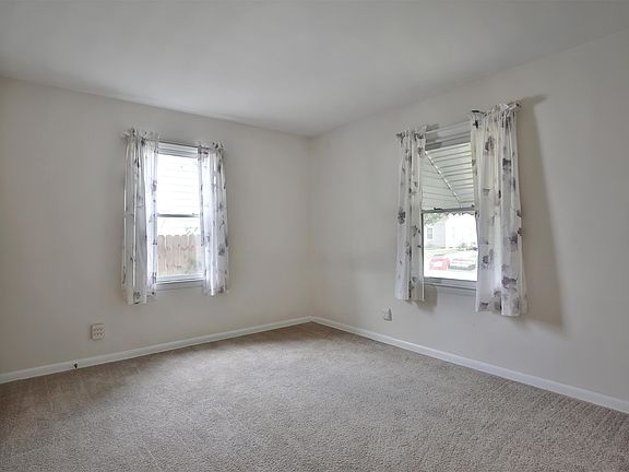 First Floor Front Bedroom (1)