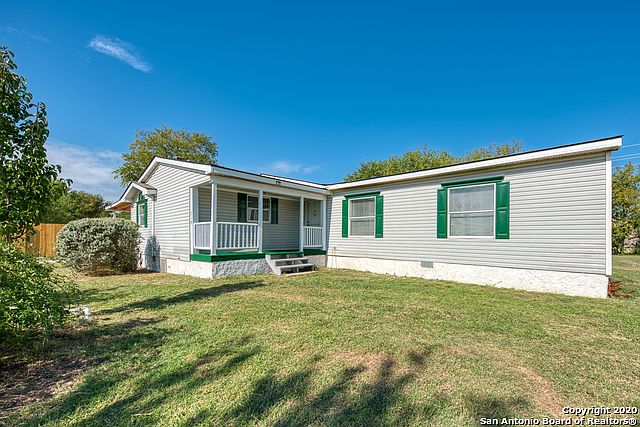 1st image of 210 Clear Springs Dr