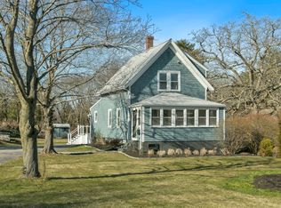 72 Canterbury St, Hingham, MA 02043