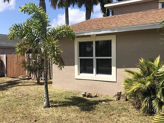 2nd image of 2112 SE East Dunbrooke Cir
