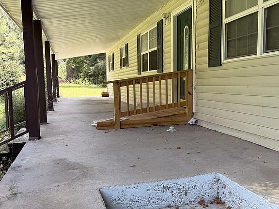 3rd image of 12 Sharon Moss Rd