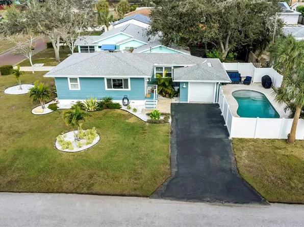 1922 55th St S, Gulfport, FL 33707