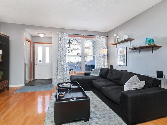 2nd image of 2085 Baneberry Way E