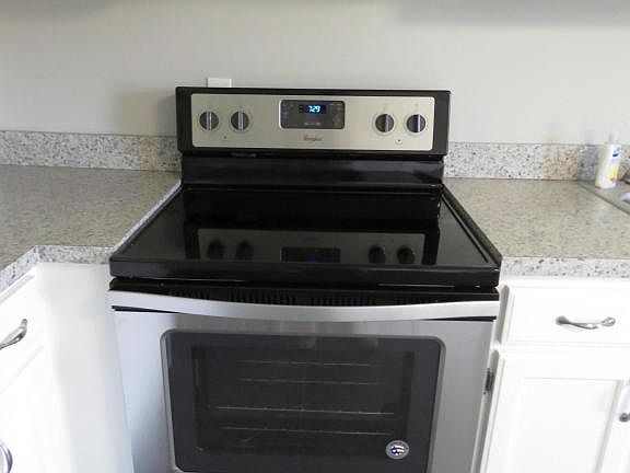 4th image of 8511 Thompson Ln