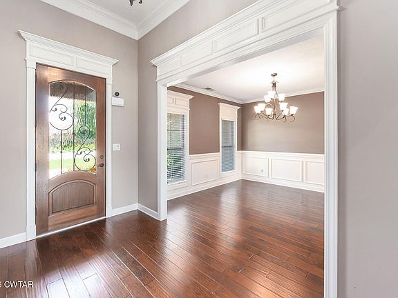 3rd image of 27 Rock Pointe Dr