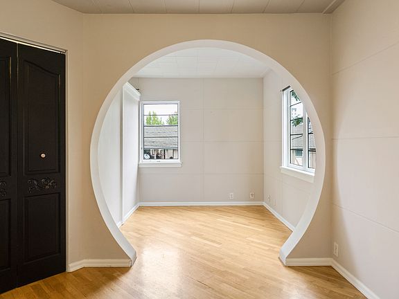 5th image of 409 N Yakima Ave #3