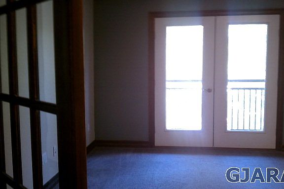 3rd image of 800 Belford Ave #E