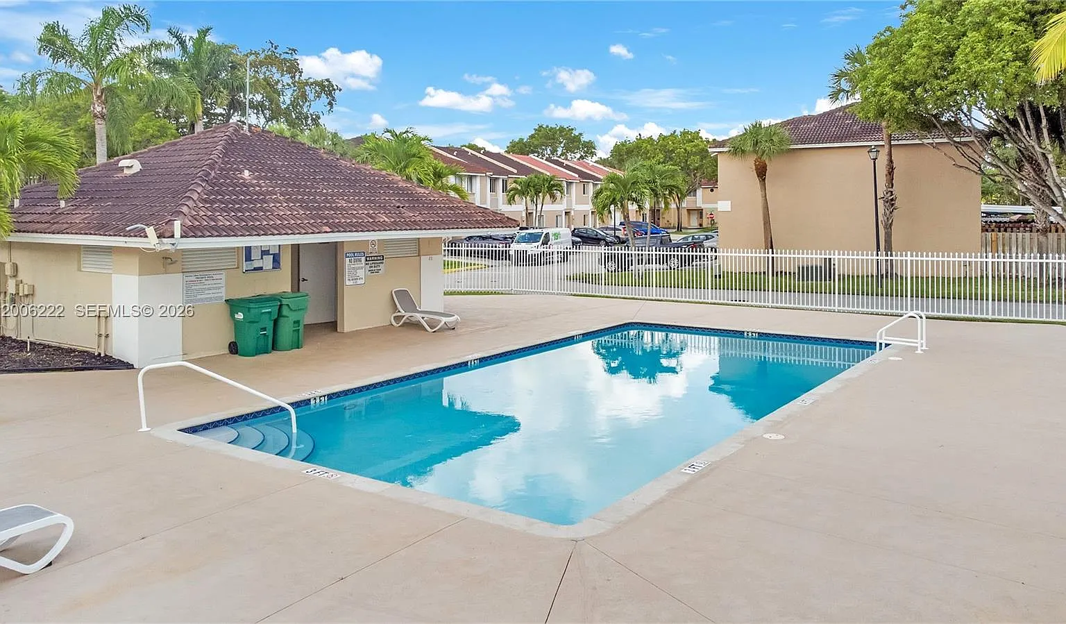 3 bed, 2.5 bath, 1462 sqft, $2,750 — Photo 1