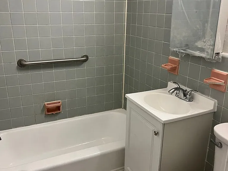 7312 Rockwell Ave — Photo 4
