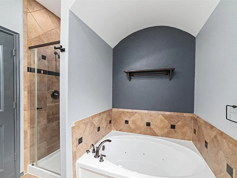 5115 Whitebridge Ln — Photo 21
