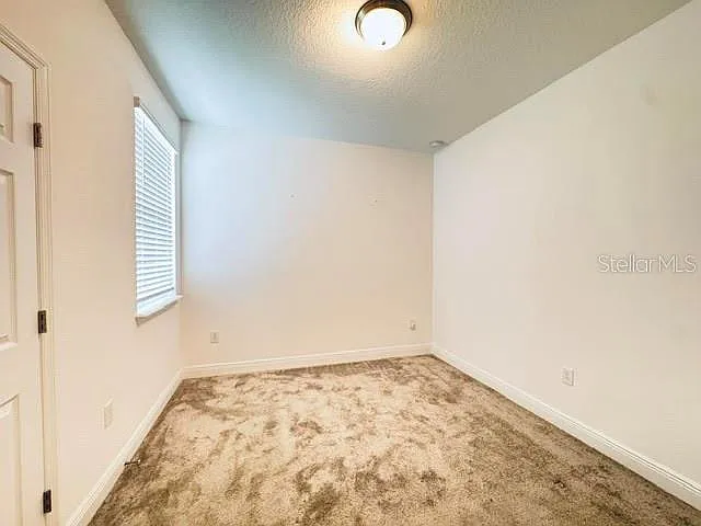 2233 Shadowland Loop — Photo 36