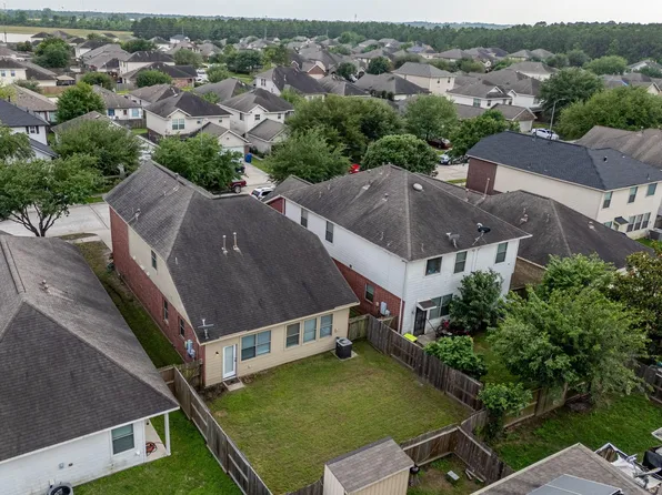 1702 Bonnyton Ln, Houston, TX 77014