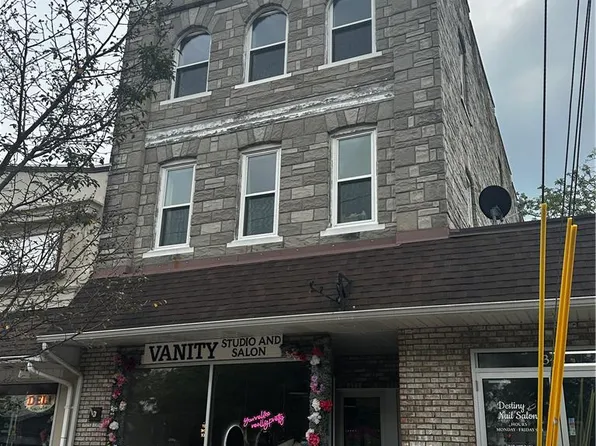 348 Main St Floor 3, Emmaus, PA 18049