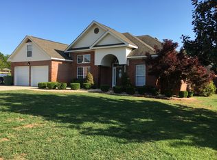 904 Louise Ave, Muscle Shoals, AL 35661